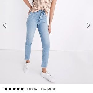Madewell petite mom jeans in Harnett wash